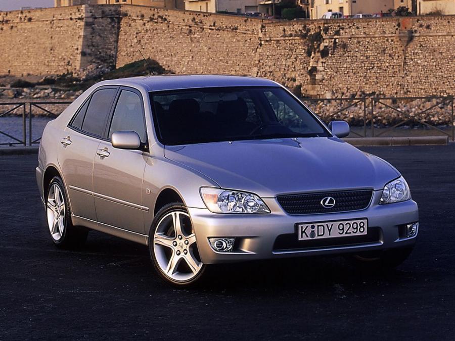  Lexus IS200 1999 года  (WW) (фото 11 из 19)